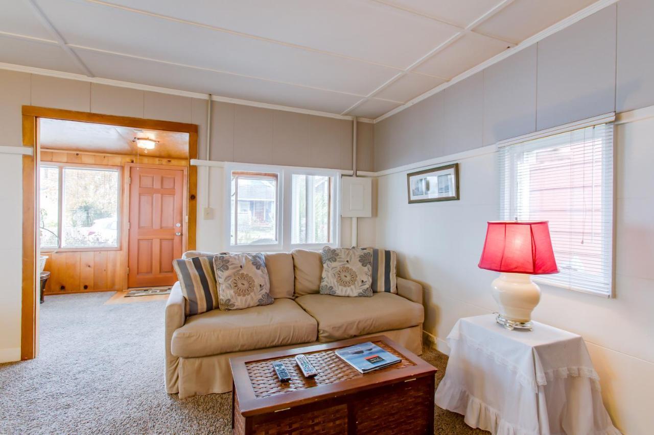 The Sunfish Villa Seaside Exterior photo